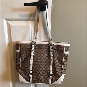 Mid size Coach Purse (Good condition)